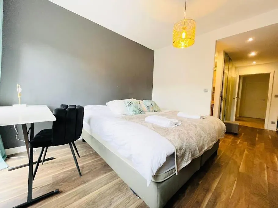 Spacious 2Bedrooms Flat W Terrace&Parking Luxembourg 0*,  Luxembourg